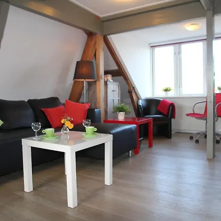 Modern Near Sea In Appartamento *